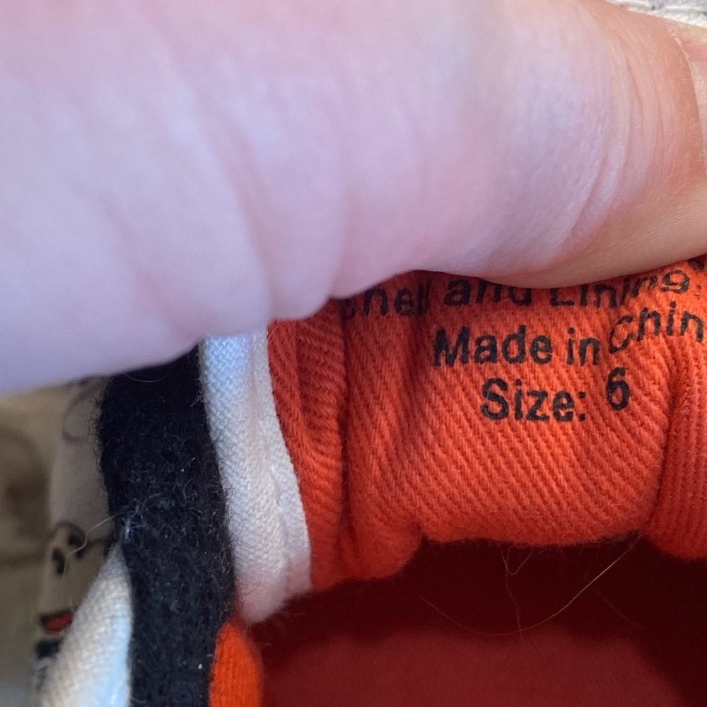 Mickey Mouse sneaker shoes by Disney size 6 - Picture 8 of 9